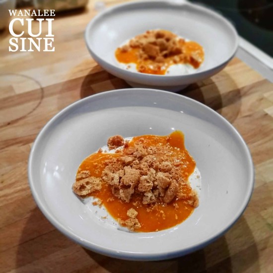 fromage blanc, coulis abricot vanille et amaretti