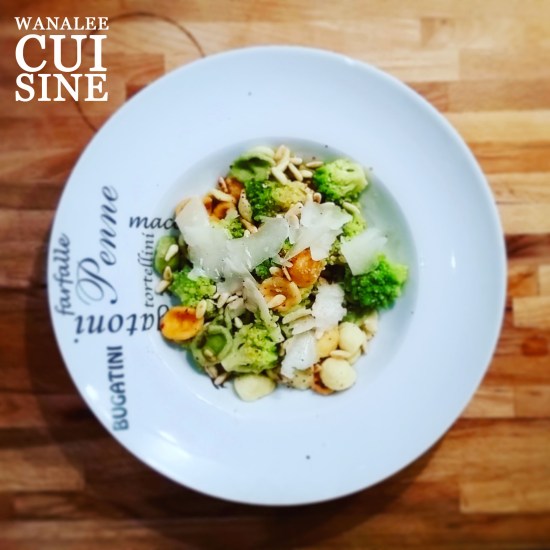 Orecchiette romanesco pignons anchois